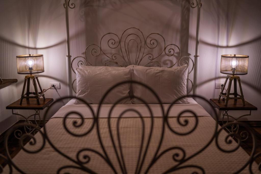 Korca Boutique Hotel ภายนอก รูปภาพ