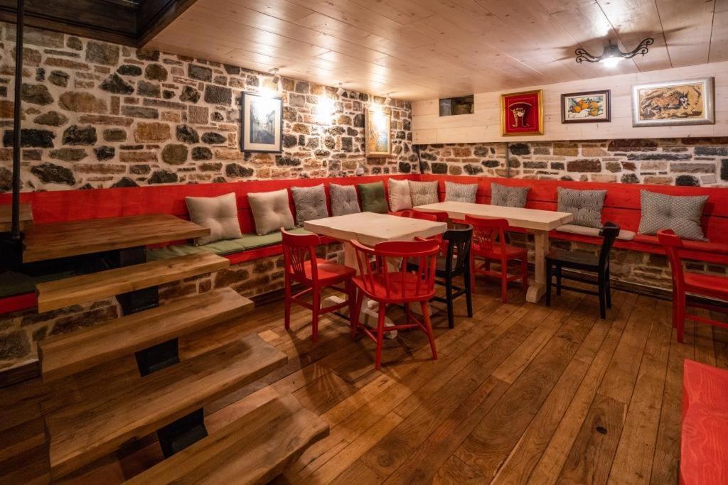 Korca Boutique Hotel ภายนอก รูปภาพ