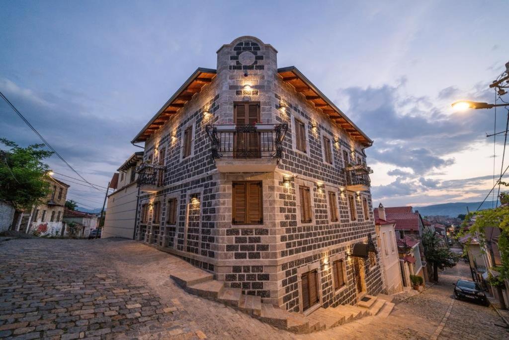 Korca Boutique Hotel ภายนอก รูปภาพ